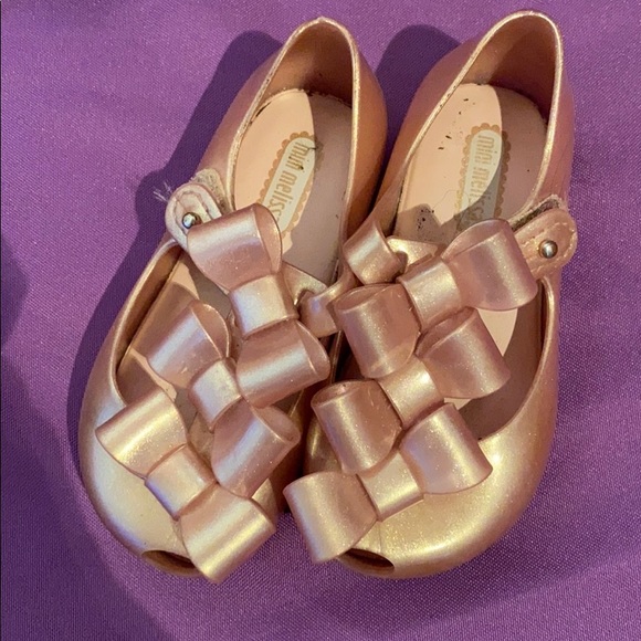 Shoes - Picture 2 of 4